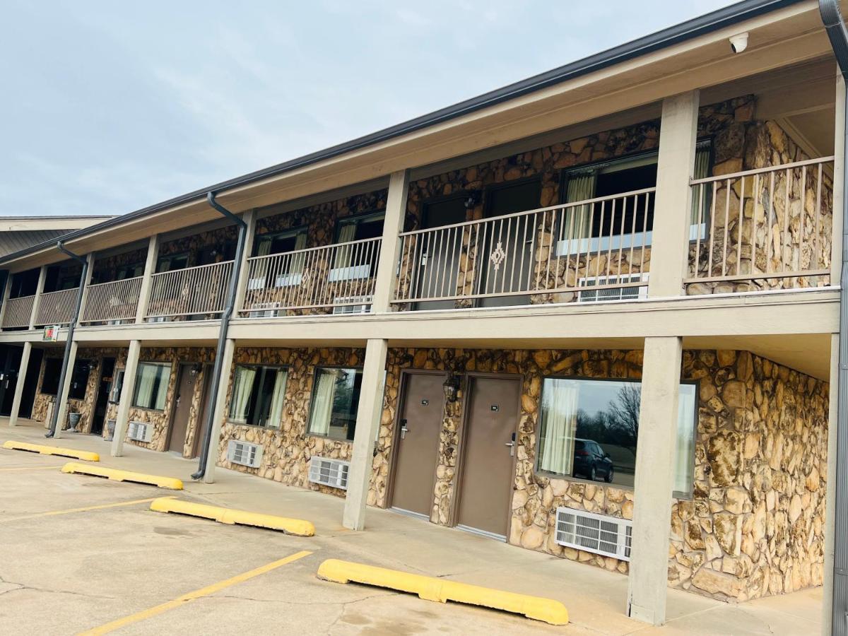 Cattle Country Lodge Stroud Exterior photo